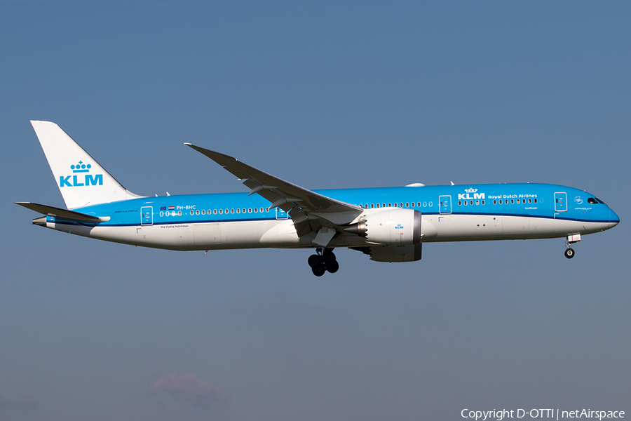 KLM - Royal Dutch Airlines Boeing 787-9 Dreamliner (PH-BHC) | Photo 527198
