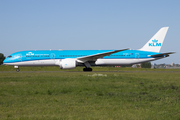 KLM - Royal Dutch Airlines Boeing 787-9 Dreamliner (PH-BHC) at  Amsterdam - Schiphol, Netherlands