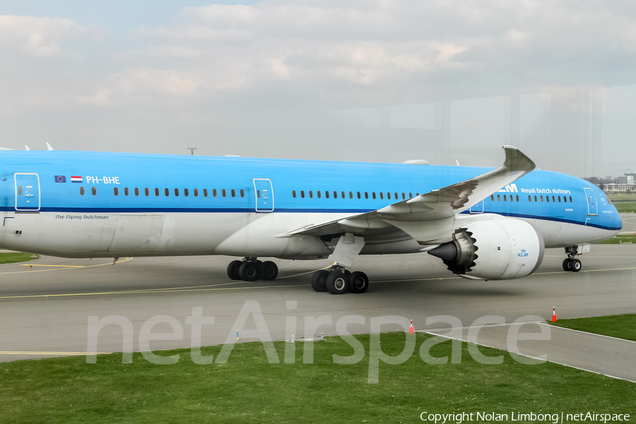 KLM - Royal Dutch Airlines Boeing 787-9 Dreamliner (PH-BHE) | Photo 389300