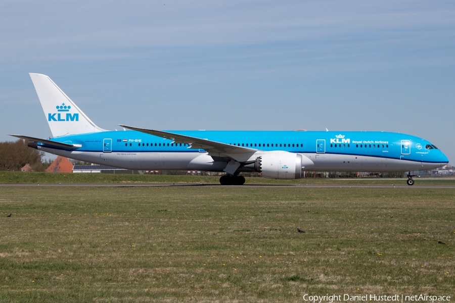 KLM - Royal Dutch Airlines Boeing 787-9 Dreamliner (PH-BHE) | Photo 516796