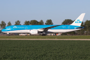 KLM - Royal Dutch Airlines Boeing 787-9 Dreamliner (PH-BHE) at  Amsterdam - Schiphol, Netherlands