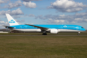 KLM - Royal Dutch Airlines Boeing 787-9 Dreamliner (PH-BHF) at  Amsterdam - Schiphol, Netherlands
