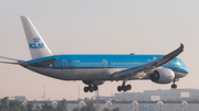 KLM - Royal Dutch Airlines Boeing 787-9 Dreamliner (PH-BHH) at  Amsterdam - Schiphol, Netherlands