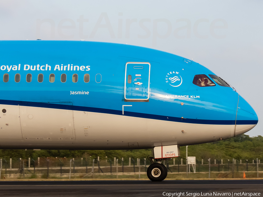 KLM - Royal Dutch Airlines Boeing 787-9 Dreamliner (PH-BHH) | Photo 294225