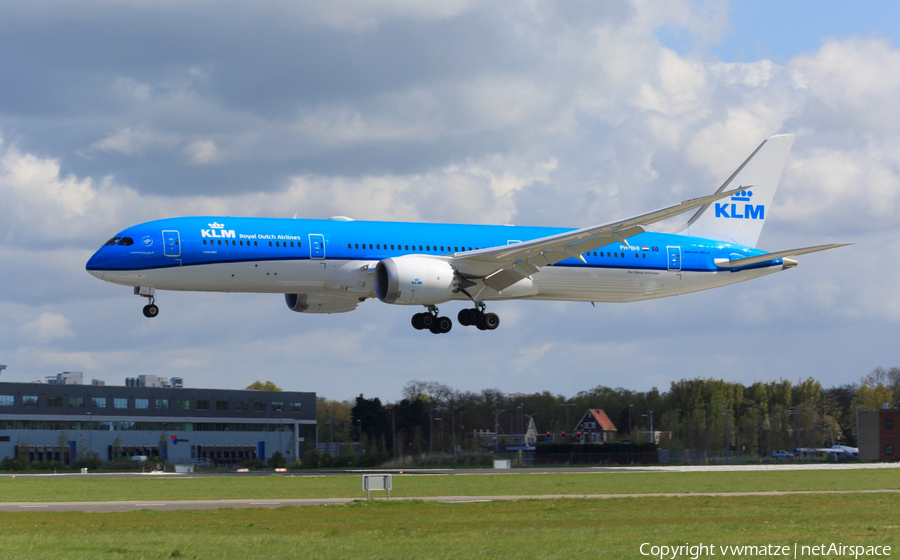 KLM - Royal Dutch Airlines Boeing 787-9 Dreamliner (PH-BHI) | Photo 157209