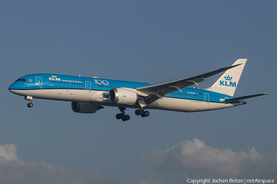 KLM - Royal Dutch Airlines Boeing 787-9 Dreamliner (PH-BHM) | Photo 345798