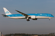 KLM - Royal Dutch Airlines Boeing 787-9 Dreamliner (PH-BHM) at  Amsterdam - Schiphol, Netherlands