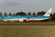 KLM - Royal Dutch Airlines Boeing 787-9 Dreamliner (PH-BHO) at  Amsterdam - Schiphol, Netherlands