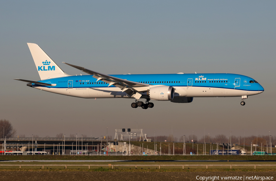 KLM - Royal Dutch Airlines Boeing 787-9 Dreamliner (PH-BHP) | Photo 300490