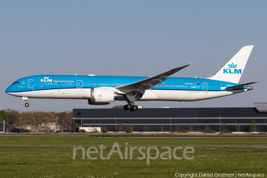 KLM - Royal Dutch Airlines Boeing 787-9 Dreamliner (PH-BHP) | Photo 331371