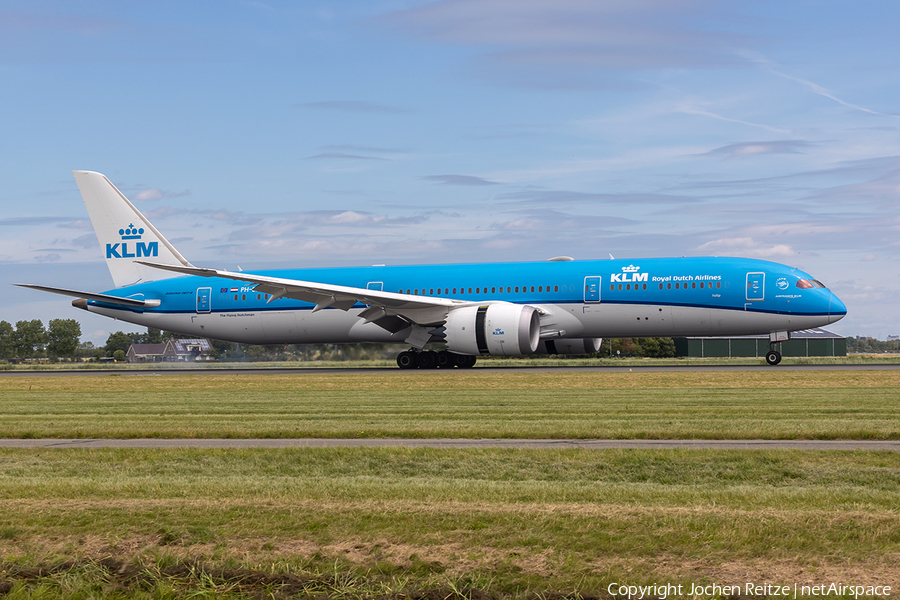 KLM - Royal Dutch Airlines Boeing 787-9 Dreamliner (PH-BHP) | Photo 516581