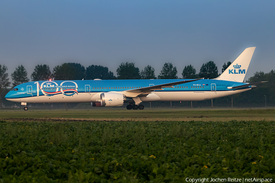 KLM - Royal Dutch Airlines Boeing 787-10 Dreamliner (PH-BKA) | Photo 344203