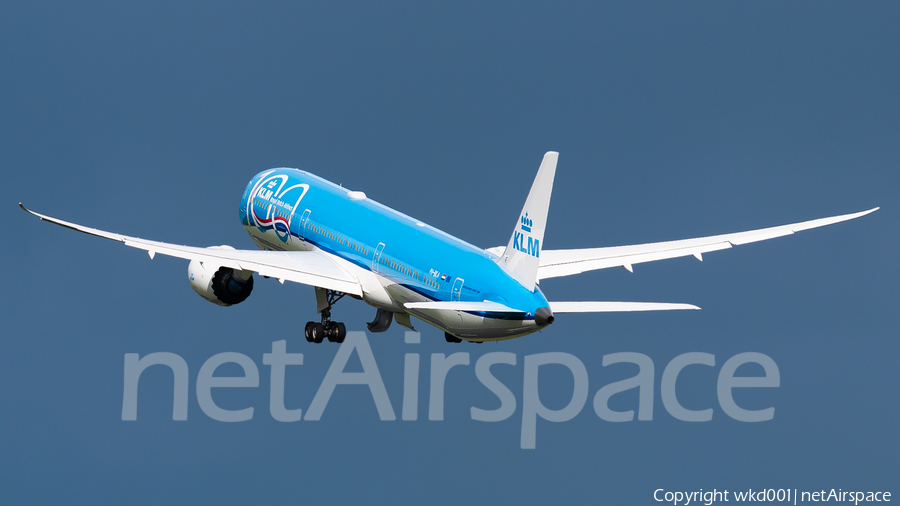 KLM - Royal Dutch Airlines Boeing 787-10 Dreamliner (PH-BKA) | Photo 359375