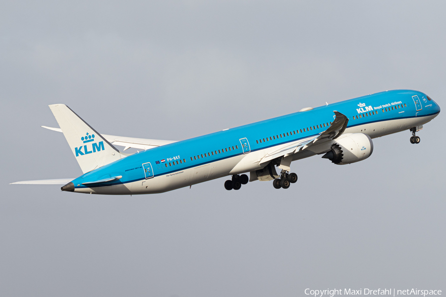 KLM - Royal Dutch Airlines Boeing 787-10 Dreamliner (PH-BKF) | Photo 492262