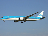 KLM - Royal Dutch Airlines Boeing 787-10 Dreamliner (PH-BKL) at  Amsterdam - Schiphol, Netherlands