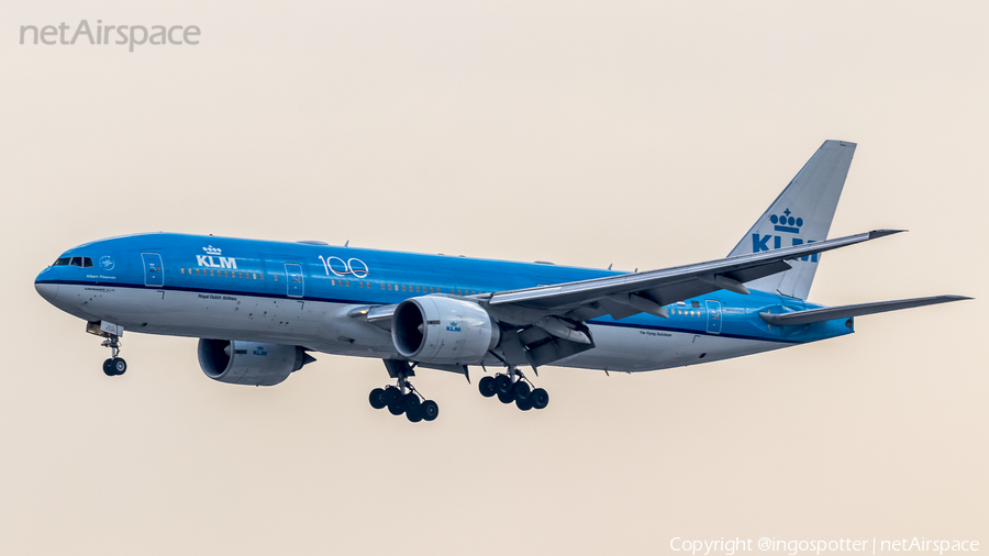 KLM - Royal Dutch Airlines Boeing 777-206(ER) (PH-BQA) | Photo 358880