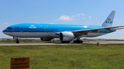 KLM - Royal Dutch Airlines Boeing 777-206(ER) (PH-BQB) at  Amsterdam - Schiphol, Netherlands