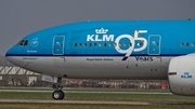 KLM - Royal Dutch Airlines Boeing 777-206(ER) (PH-BQB) at  Amsterdam - Schiphol, Netherlands
