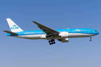 KLM - Royal Dutch Airlines Boeing 777-206(ER) (PH-BQB) at  Amsterdam - Schiphol, Netherlands