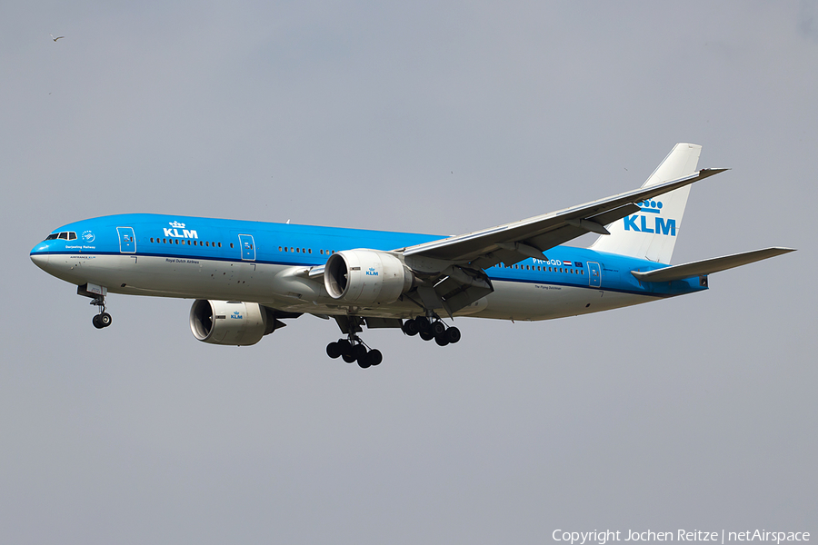KLM - Royal Dutch Airlines Boeing 777-206(ER) (PH-BQD) | Photo 82394