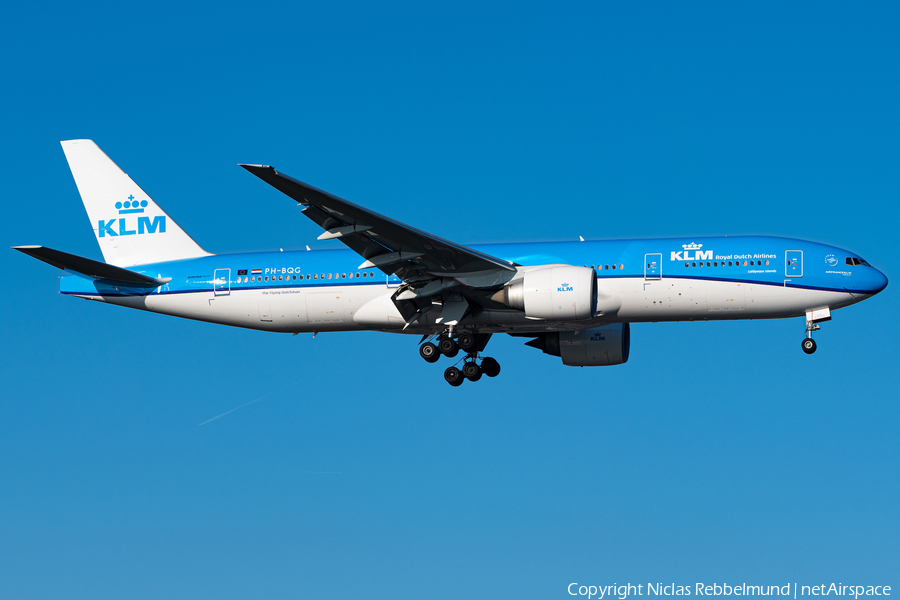 KLM - Royal Dutch Airlines Boeing 777-206(ER) (PH-BQG) | Photo 364794