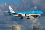 KLM - Royal Dutch Airlines Boeing 777-206(ER) (PH-BQG) at  Amsterdam - Schiphol, Netherlands