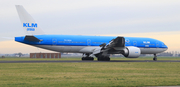 KLM - Royal Dutch Airlines Boeing 777-206(ER) (PH-BQH) at  Amsterdam - Schiphol, Netherlands