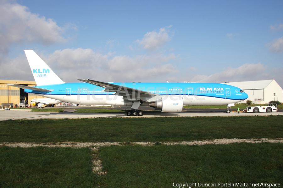 KLM - Royal Dutch Airlines Boeing 777-206(ER) (PH-BQK) | Photo 379826