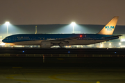 KLM - Royal Dutch Airlines Boeing 777-206(ER) (PH-BQM) at  Dubai - International, United Arab Emirates