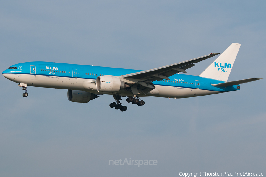 KLM - Royal Dutch Airlines Boeing 777-206(ER) (PH-BQN) | Photo 62361