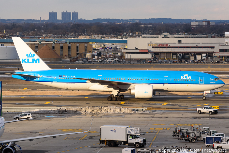 KLM - Royal Dutch Airlines Boeing 777-206(ER) (PH-BQP) | Photo 546499
