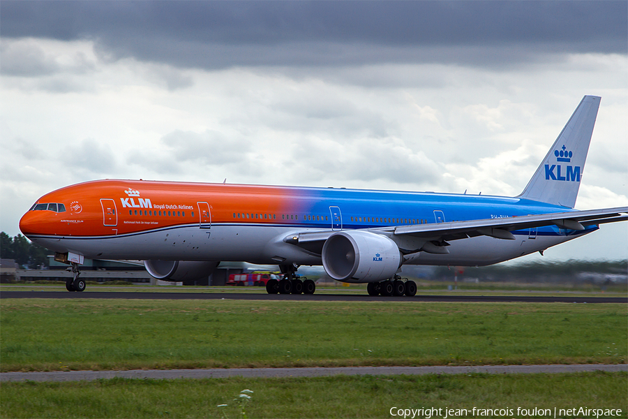 KLM - Royal Dutch Airlines Boeing 777-306(ER) (PH-BVA) | Photo 117893