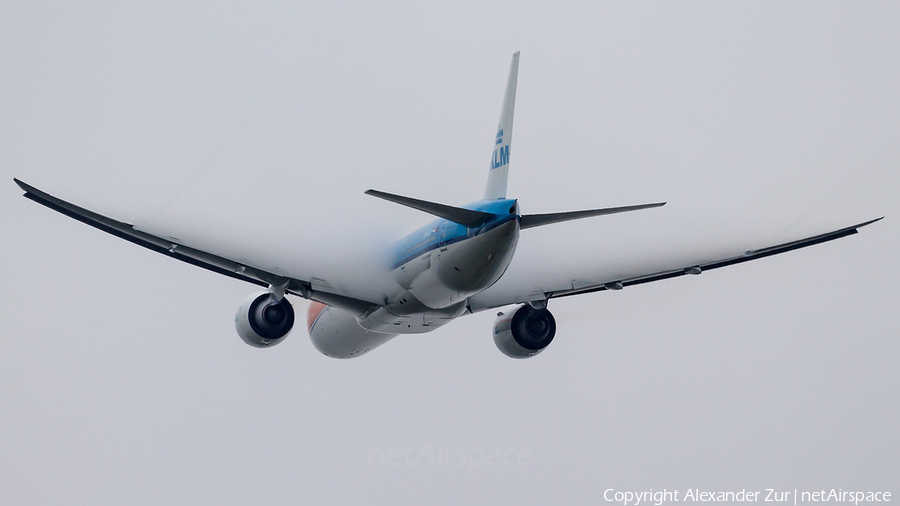 KLM - Royal Dutch Airlines Boeing 777-306(ER) (PH-BVA) | Photo 120322