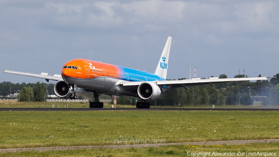 KLM - Royal Dutch Airlines Boeing 777-306(ER) (PH-BVA) | Photo 120336