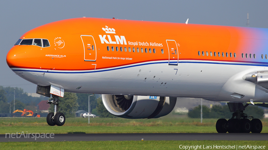 KLM - Royal Dutch Airlines Boeing 777-306(ER) (PH-BVA) | Photo 123026