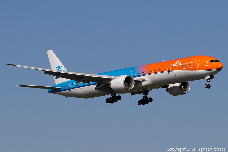 KLM - Royal Dutch Airlines Boeing 777-306(ER) (PH-BVA) | Photo 243064