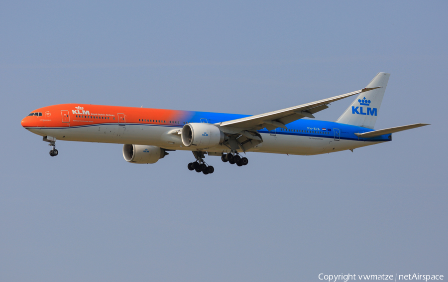 KLM - Royal Dutch Airlines Boeing 777-306(ER) (PH-BVA) | Photo 257227