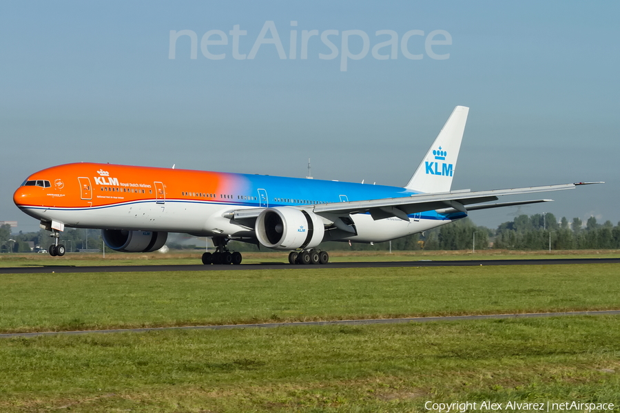 KLM - Royal Dutch Airlines Boeing 777-306(ER) (PH-BVA) | Photo 263309