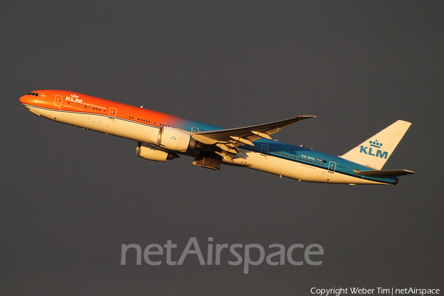 KLM - Royal Dutch Airlines Boeing 777-306(ER) (PH-BVA) | Photo 328012