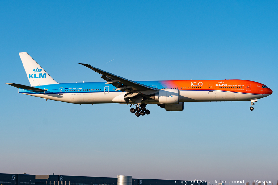 KLM - Royal Dutch Airlines Boeing 777-306(ER) (PH-BVA) | Photo 364767