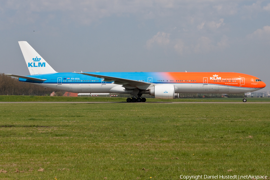 KLM - Royal Dutch Airlines Boeing 777-306(ER) (PH-BVA) | Photo 426420