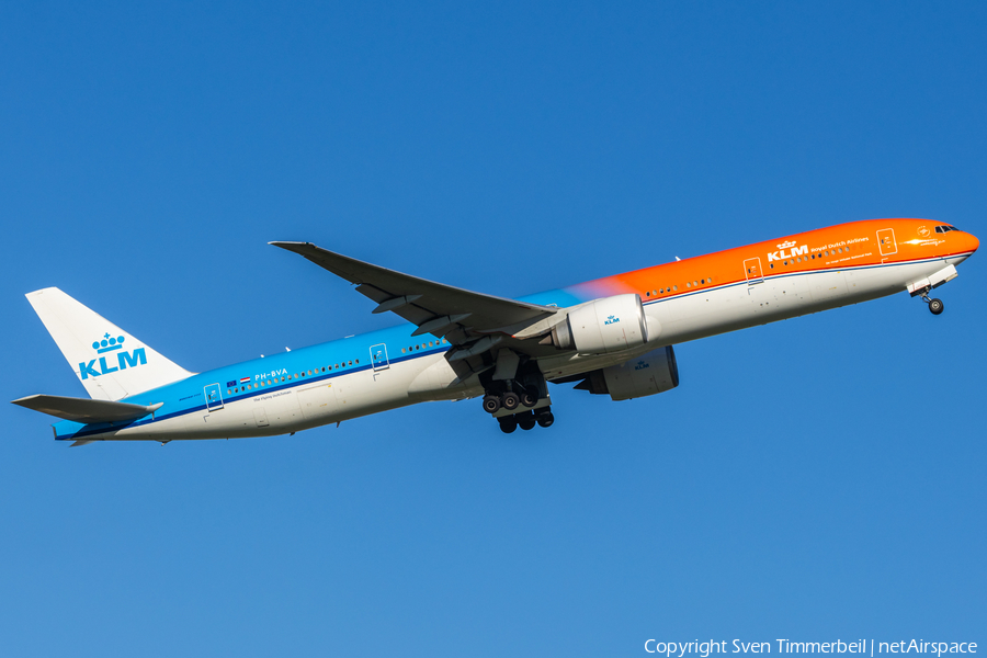 KLM - Royal Dutch Airlines Boeing 777-306(ER) (PH-BVA) | Photo 587753