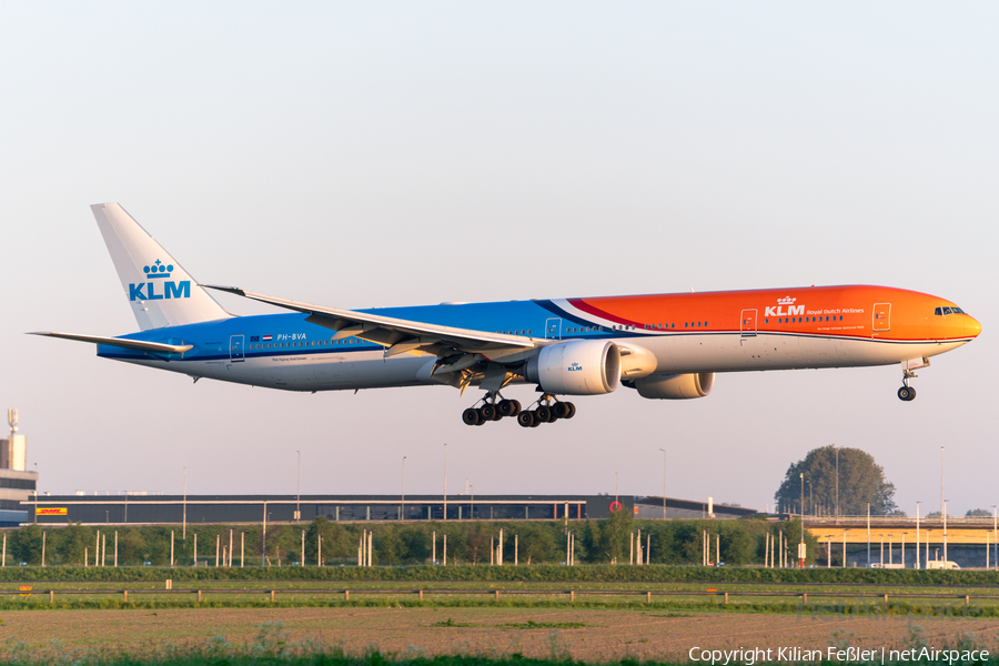 KLM - Royal Dutch Airlines Boeing 777-306(ER) (PH-BVA) | Photo 680344