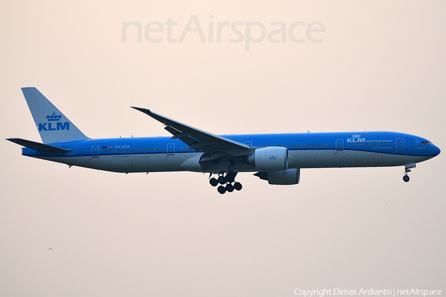KLM - Royal Dutch Airlines Boeing 777-306(ER) (PH-BVA) | Photo 92763
