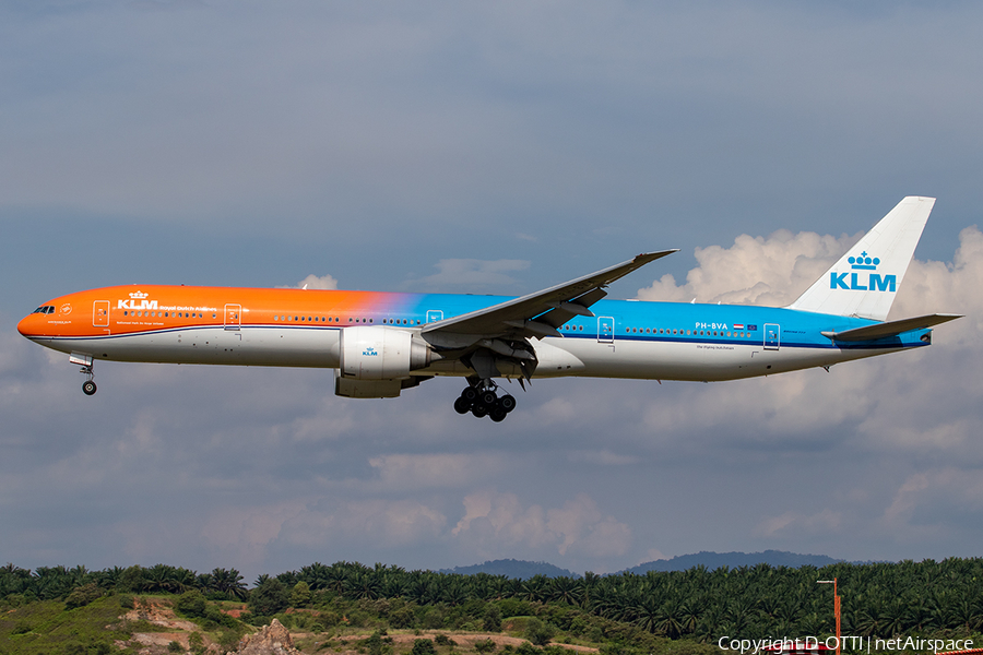 KLM - Royal Dutch Airlines Boeing 777-306(ER) (PH-BVA) | Photo 284609