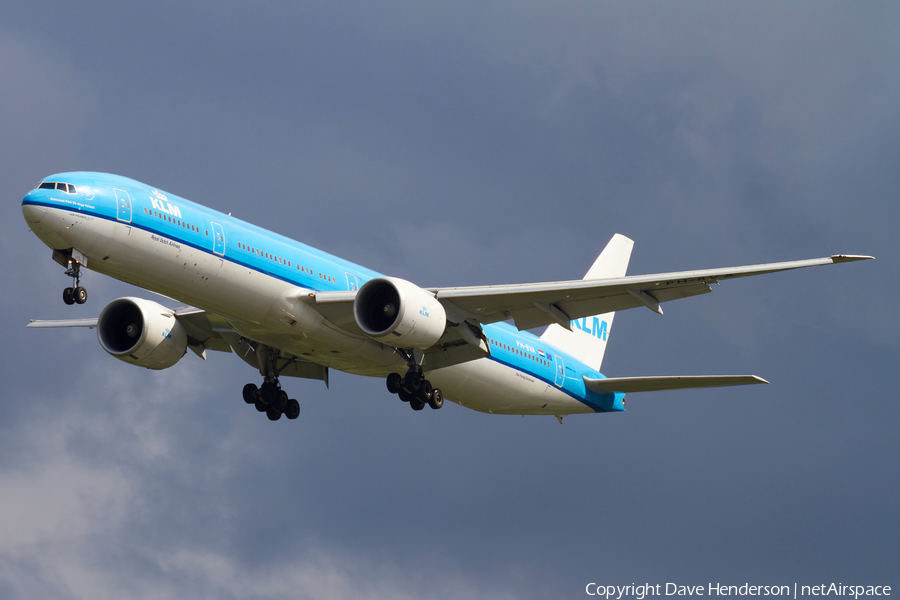 KLM - Royal Dutch Airlines Boeing 777-306(ER) (PH-BVA) | Photo 21960