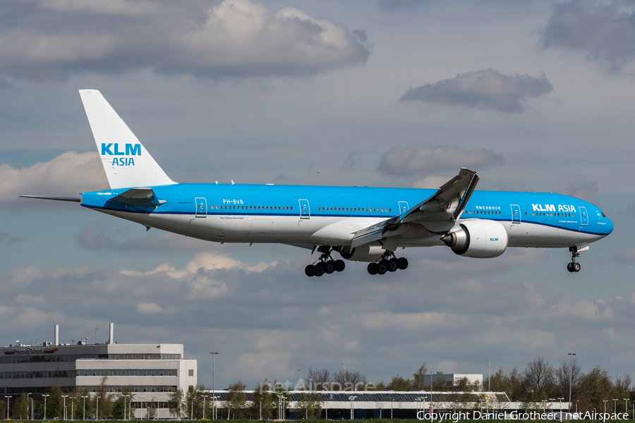 KLM - Royal Dutch Airlines Boeing 777-306(ER) (PH-BVB) | Photo 90079