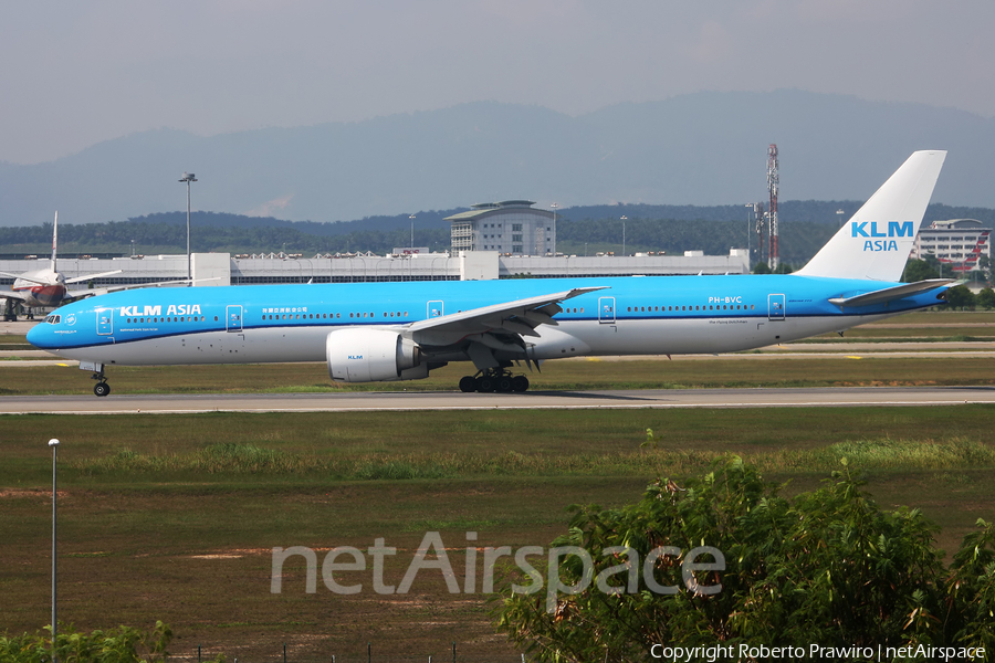 KLM - Royal Dutch Airlines Boeing 777-306(ER) (PH-BVC) | Photo 354694