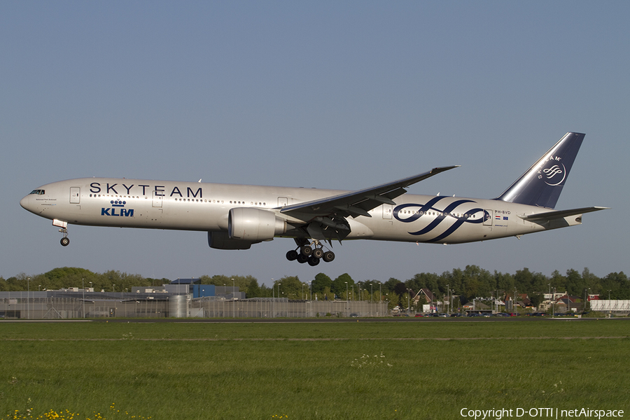 KLM - Royal Dutch Airlines Boeing 777-306(ER) (PH-BVD) | Photo 358517
