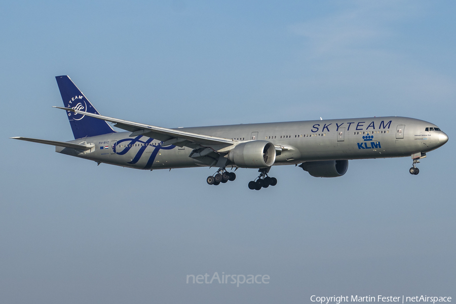 KLM - Royal Dutch Airlines Boeing 777-306(ER) (PH-BVD) | Photo 488446